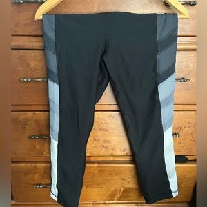 Leggings on size small 90 degree brand